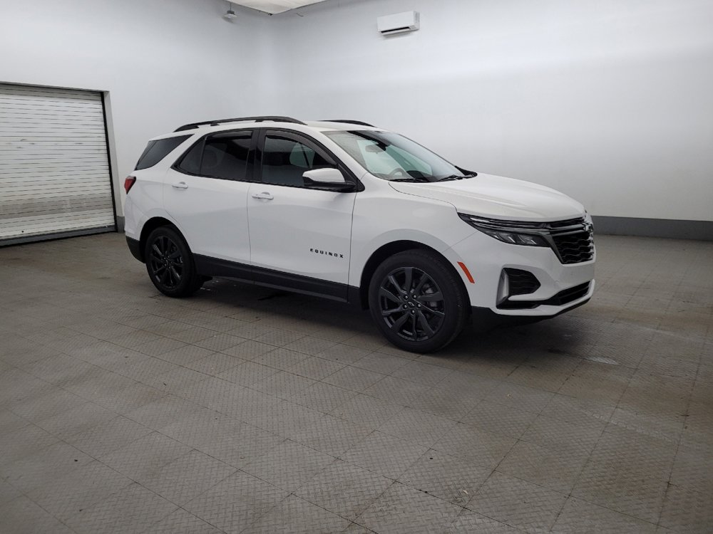 Used 2023 Chevrolet Equinox RS w/ LPO, Floor Liner Package FWD image 11