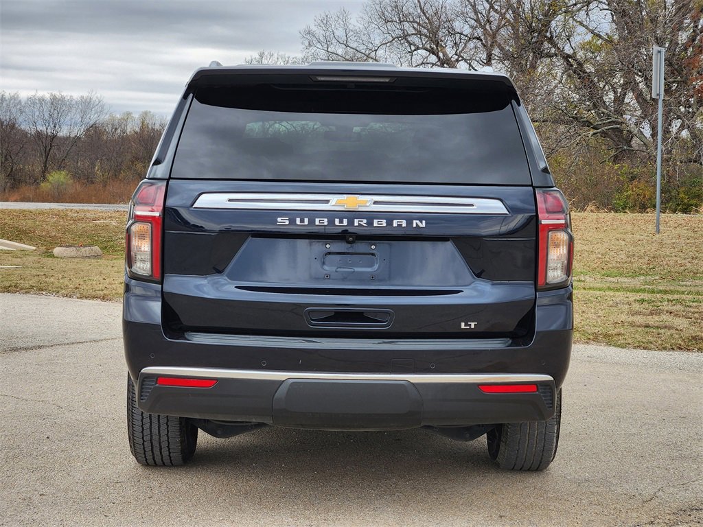 Used 2022 Chevrolet Suburban LT image 6