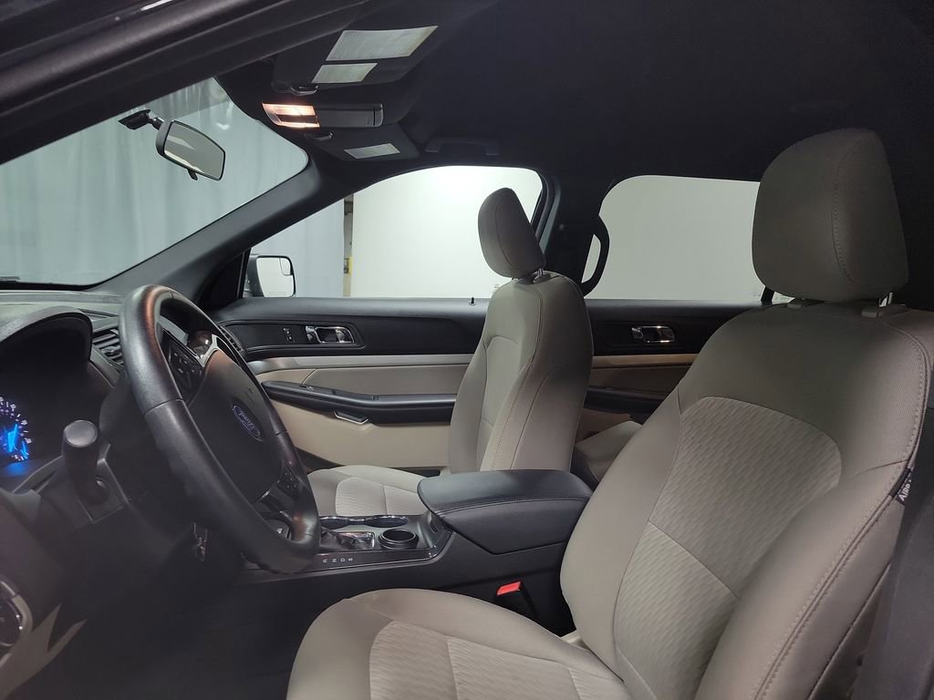 Used 2019 Ford Explorer FWD image 13