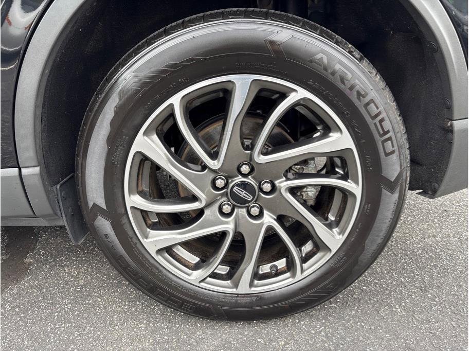 Used 2020 Lincoln Corsair Sport Utility 4D w/ Equipment Group 101A image 23