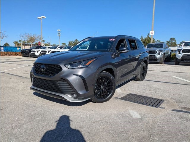 Certified 2024 Toyota Highlander XSE