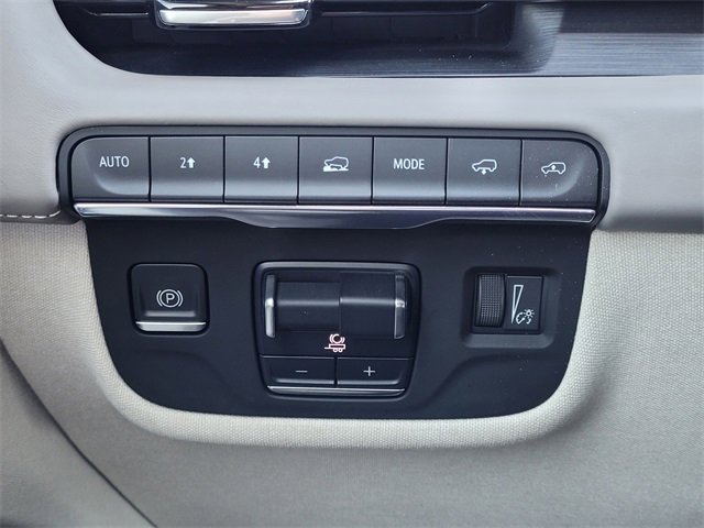 Used 2021 Cadillac Escalade Premium Luxury Platinum image 17