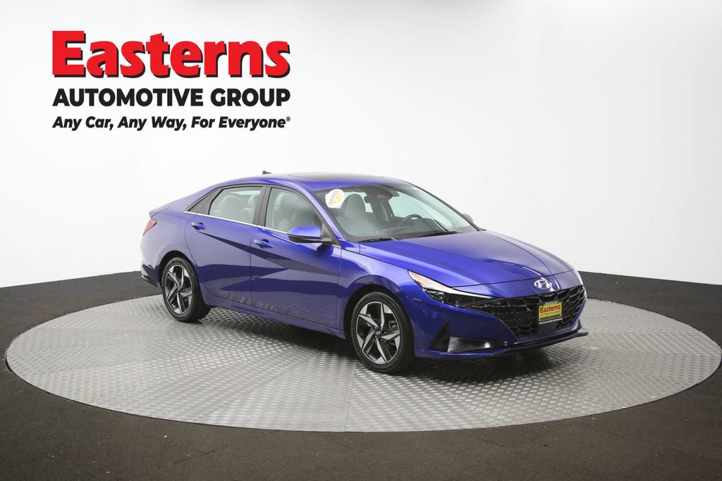 Used 2023 Hyundai Elantra Limited w/ Preferred Accessory Package FWD image 51
