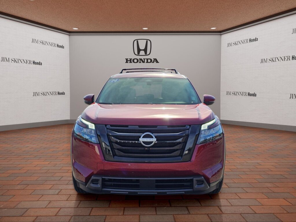 Used 2024 Nissan Pathfinder SV w/ Black Appearance Package image 2