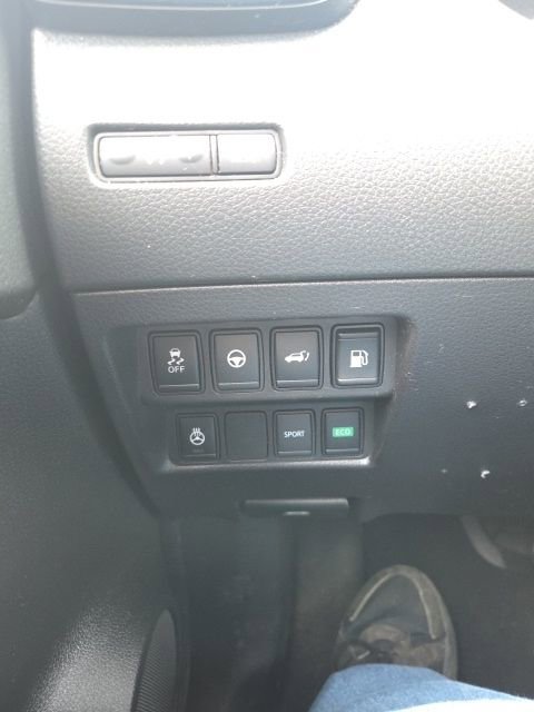 Used 2018 Nissan Rogue SL w/ Premium Package image 20