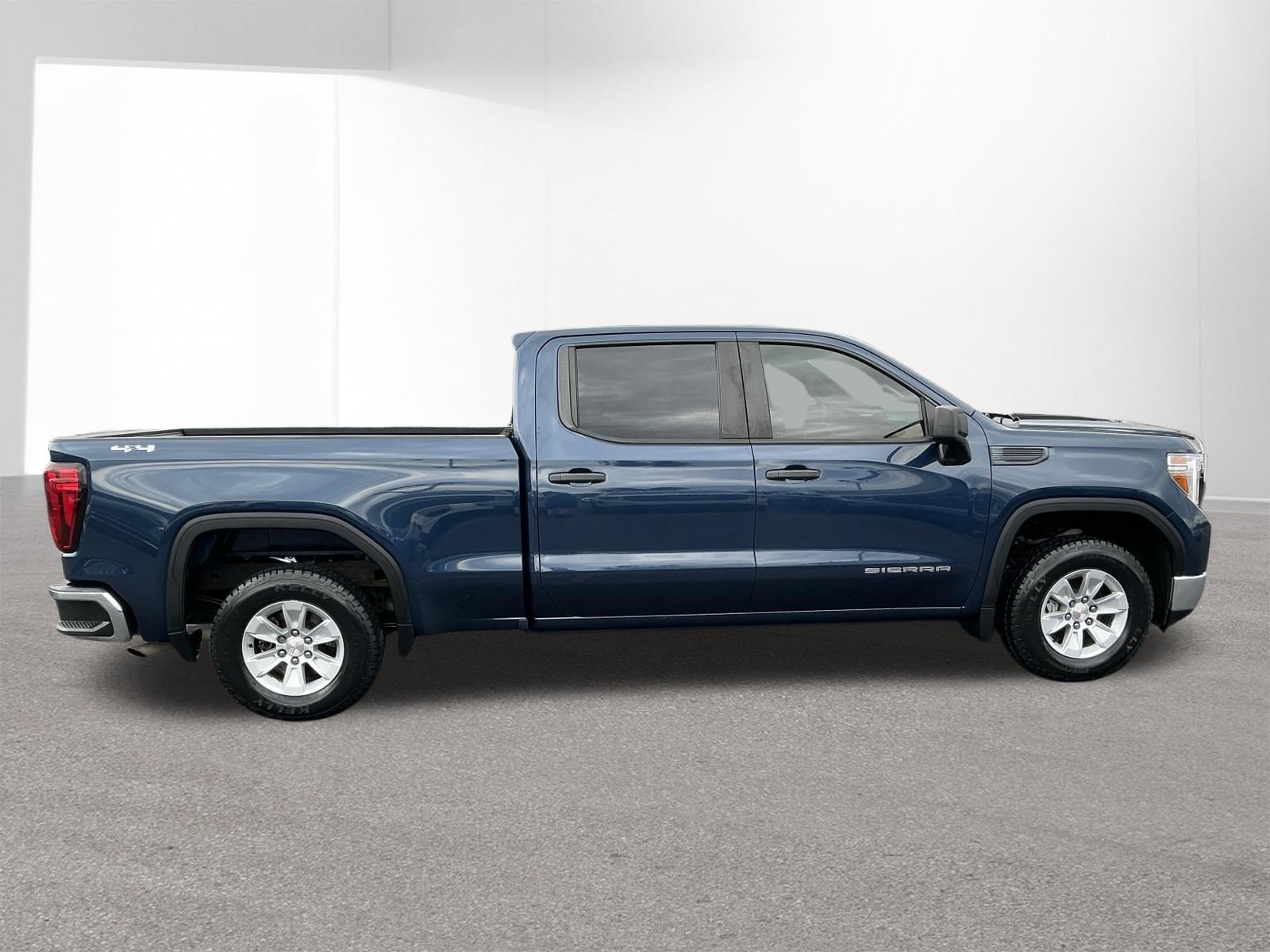 Used 2021 GMC Sierra 1500 4x4 Crew Cab w/ Sierra Value Package video 2