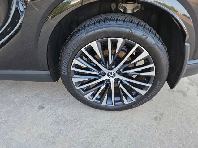 Used 2024 Lexus RX 350 w/ Convenience Package AWD/4WD image 12