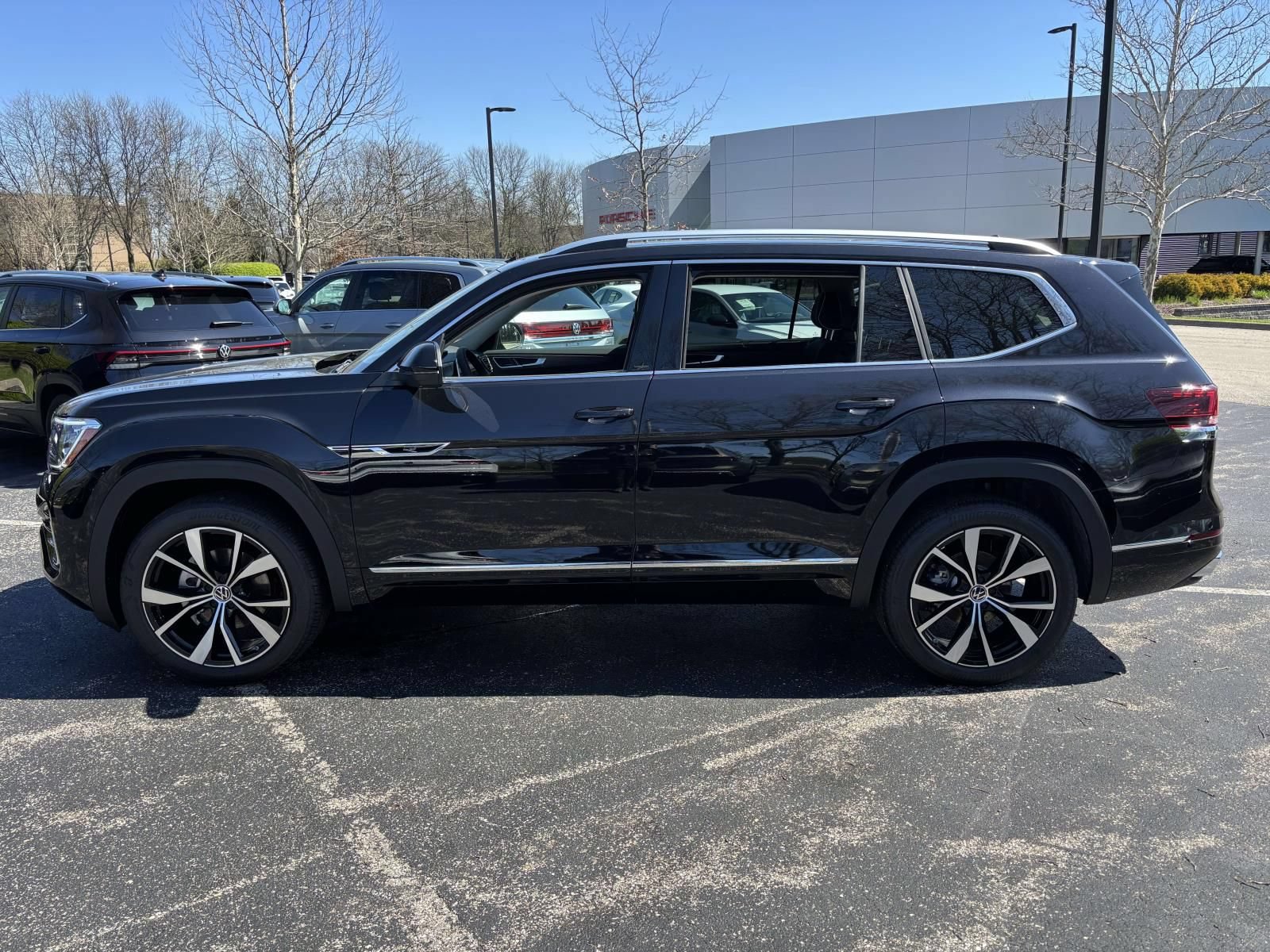 New 2026 Volkswagen Atlas SEL Premium R-Line AWD/4WD image 8
