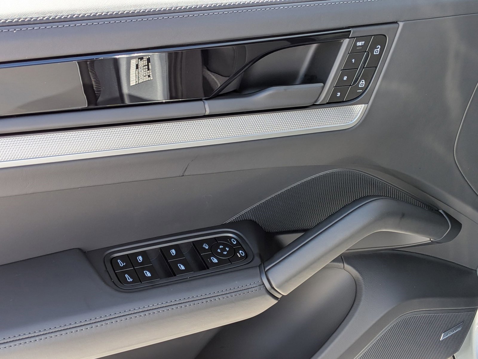 New 2026 Porsche Cayenne Coupe image 15