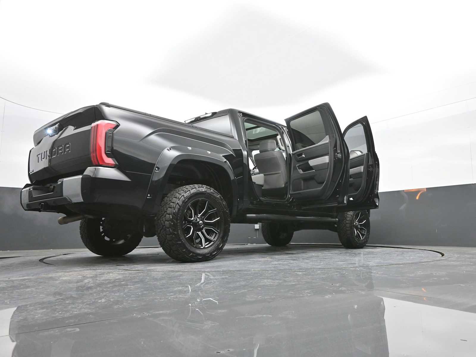 Used 2023 Toyota Tundra Limited image 51