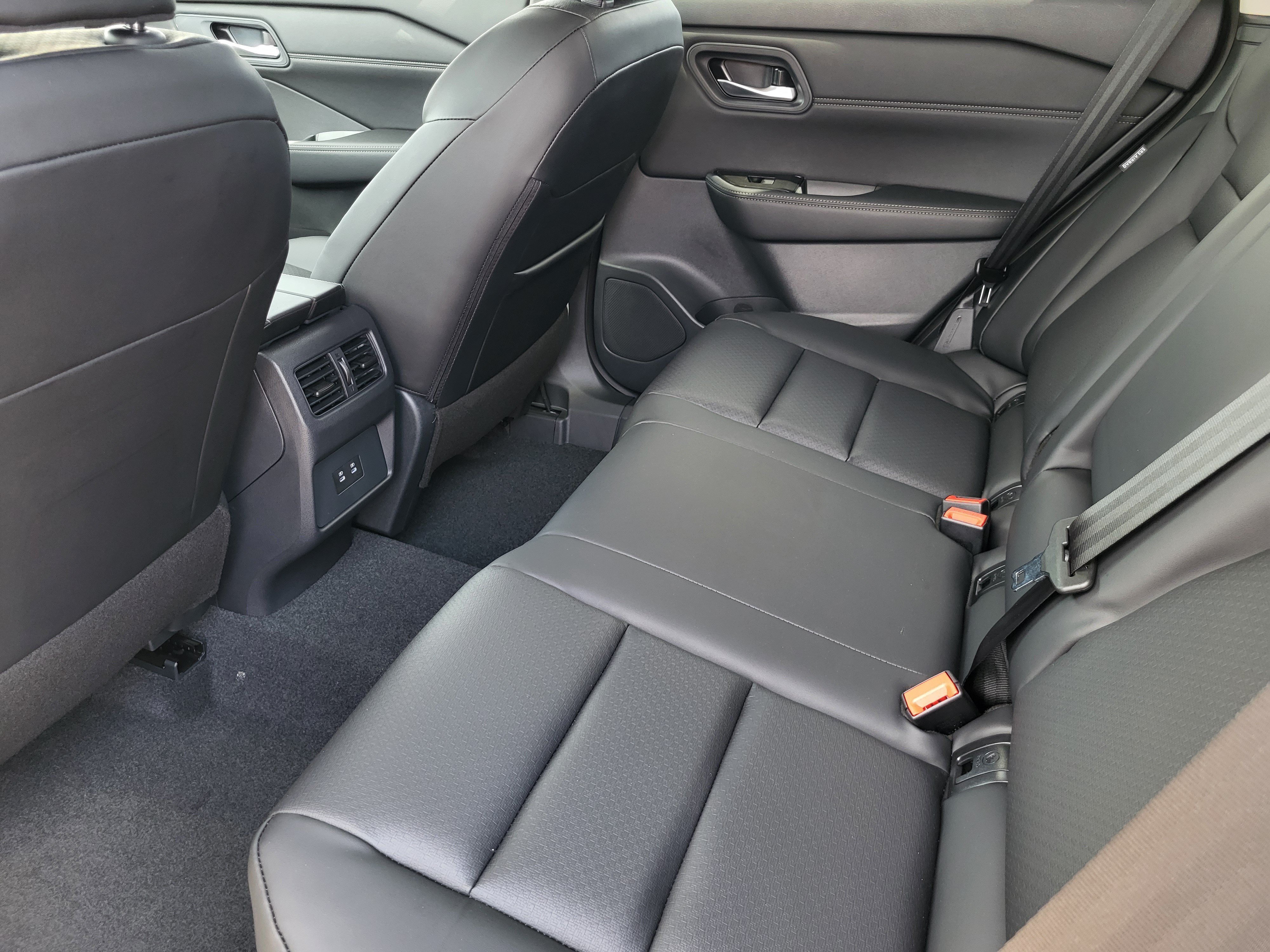 New 2026 Nissan Rogue Dark Armor AWD/4WD image 23