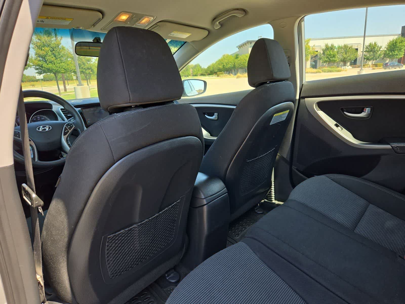 Used 2017 Hyundai Elantra GT FWD image 16