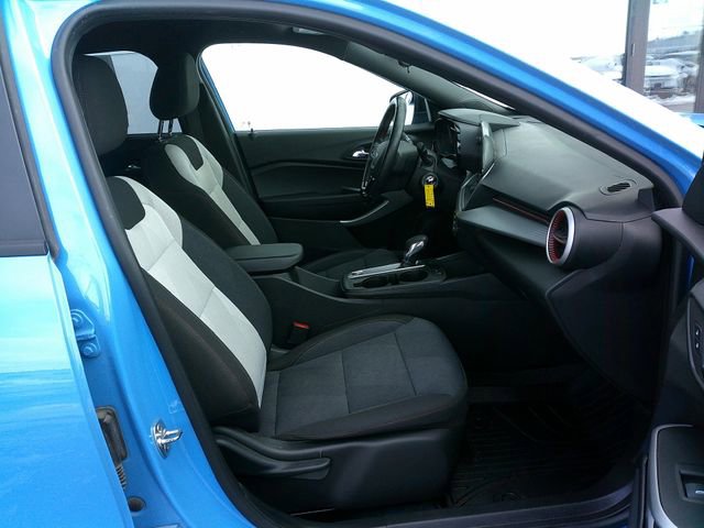 Used 2024 Chevrolet Trax RS w/ Driver Confidence Package FWD image 23