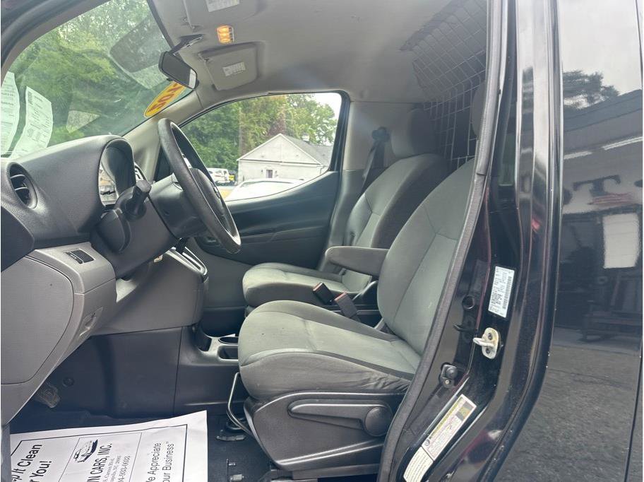 Used 2013 Nissan NV200 S w/ Back Door Glass Pkg FWD image 14