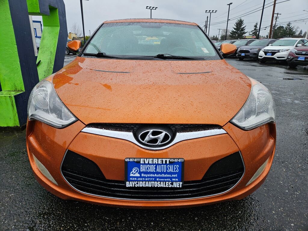 Used 2012 Hyundai Veloster w/ Style Pkg image 7