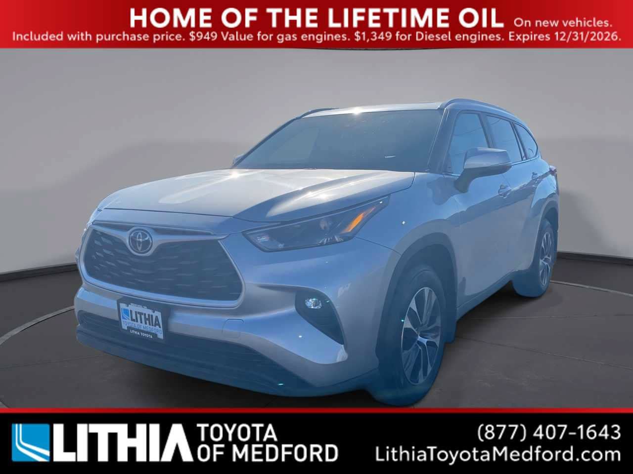 Used 2023 Toyota Highlander XLE AWD/4WD image 1