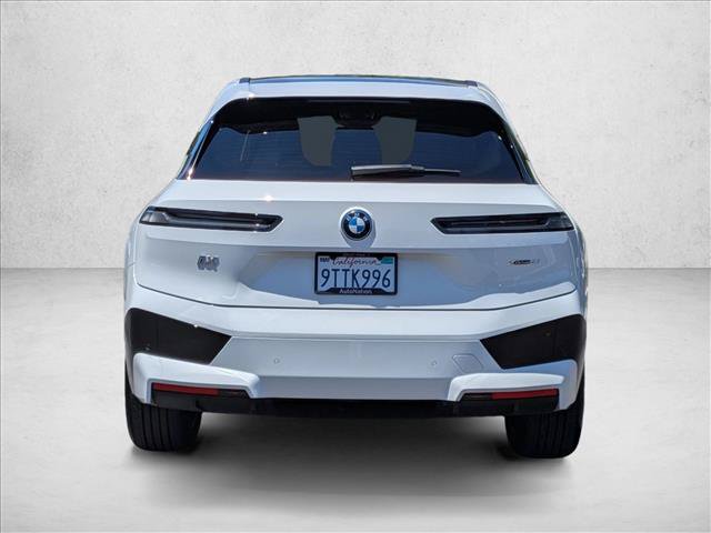 Used 2025 BMW iX xDrive50 AWD/4WD image 7
