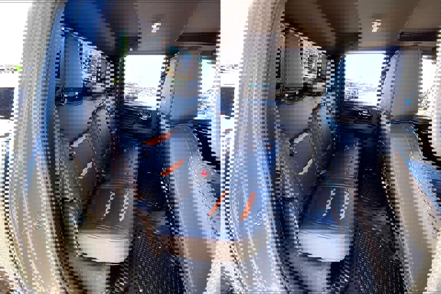 Used 2024 GMC Sierra 2500 AT4 w/ AT4 Premium Plus Package image 19