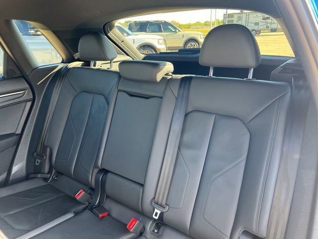 Used 2023 Audi Q3 2.0T Premium image 14