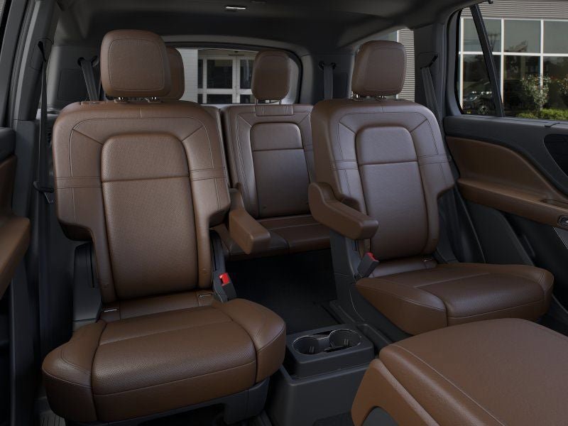 New 2026 Lincoln Aviator Reserve w/ Luxury Package RWD image 11
