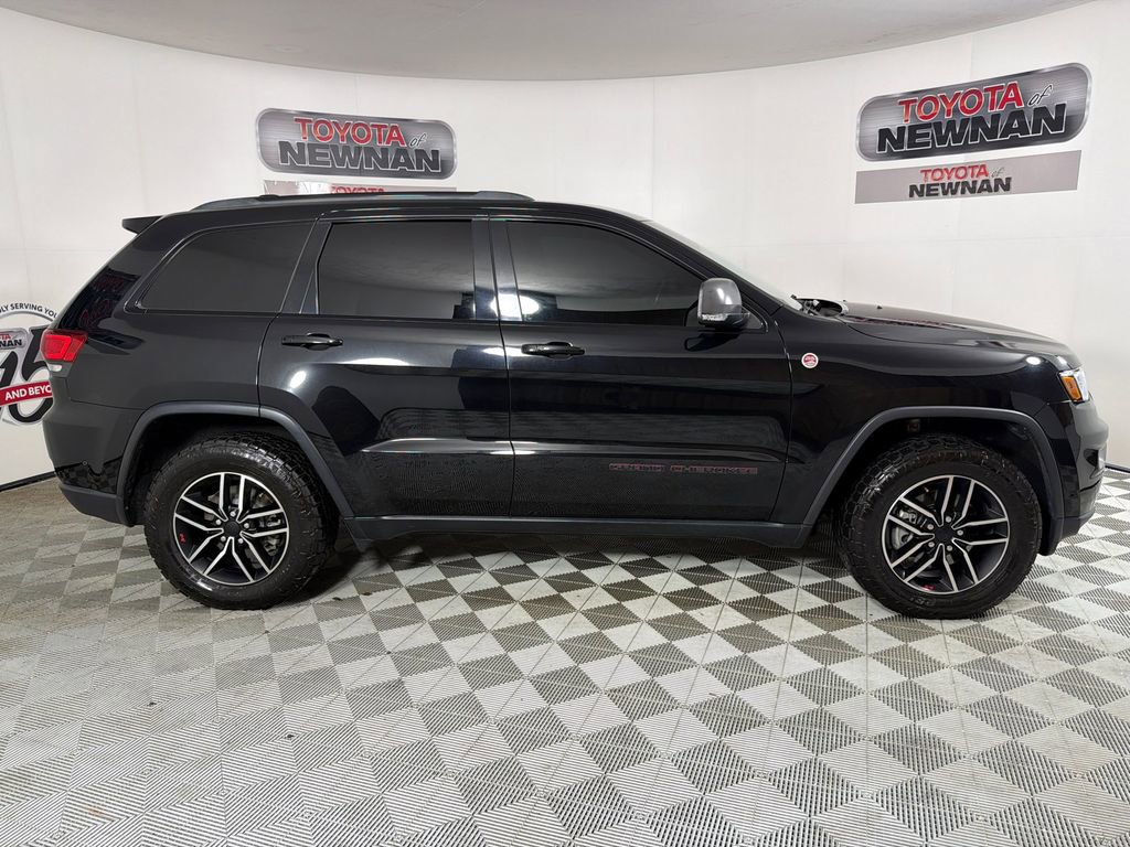 Used 2020 Jeep Grand Cherokee Trailhawk w/ Trailhawk Luxury Group AWD/4WD image 4