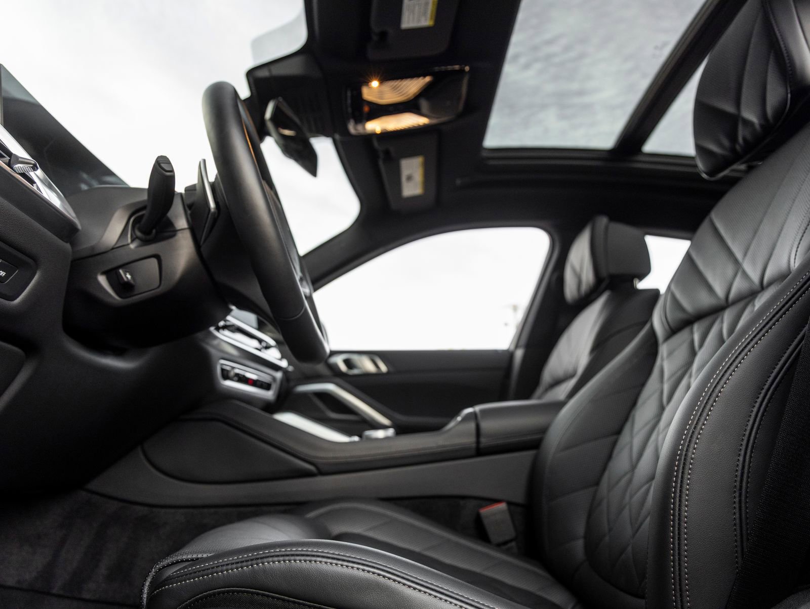 Used 2026 BMW X6 M60i image 25