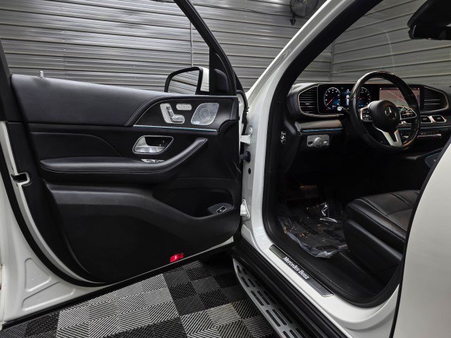 Used 2021 Mercedes-Benz GLS 450 4MATIC image 37