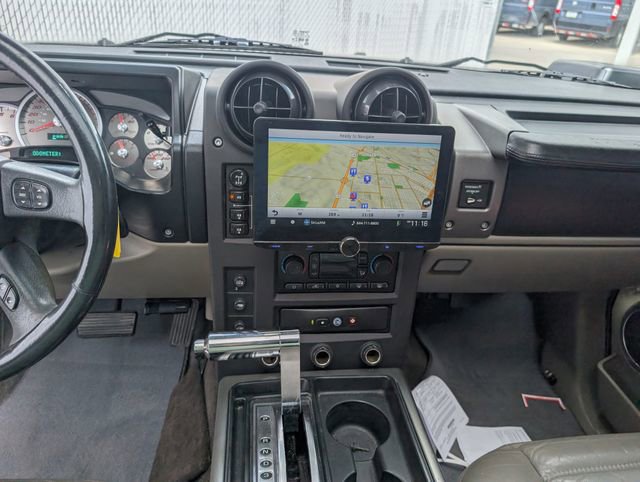 Used 2004 HUMMER H2 w/ Preferred Equipment Group AWD/4WD image 5