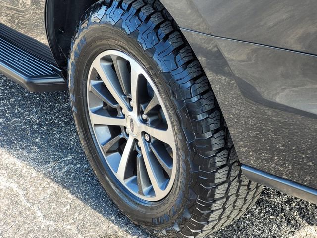 Used 2020 Ford Expedition XLT image 8