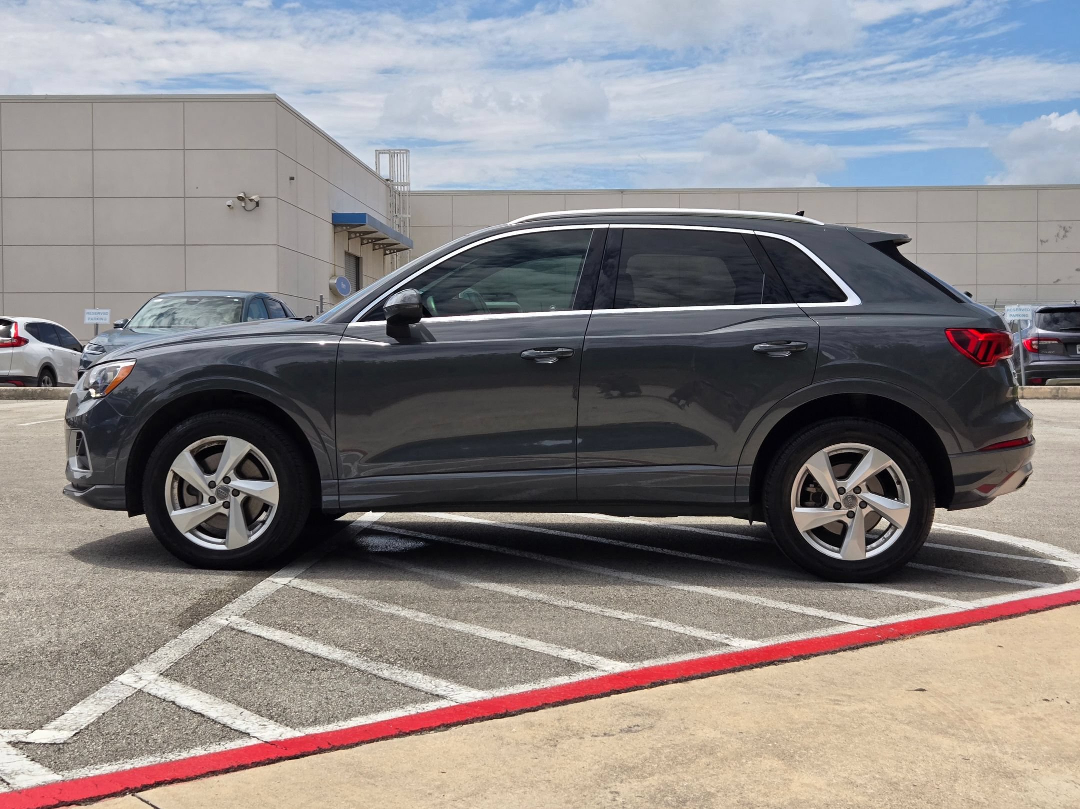Used 2020 Audi Q3 2.0T Premium AWD/4WD image 6