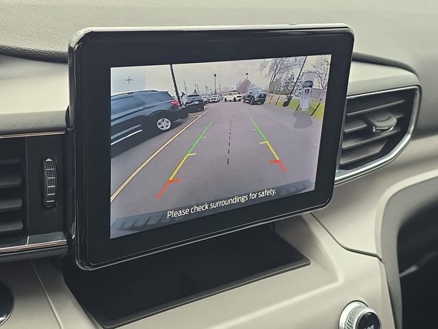 Certified 2024 Ford Explorer XLT w/ Equipment Group 202A image 23