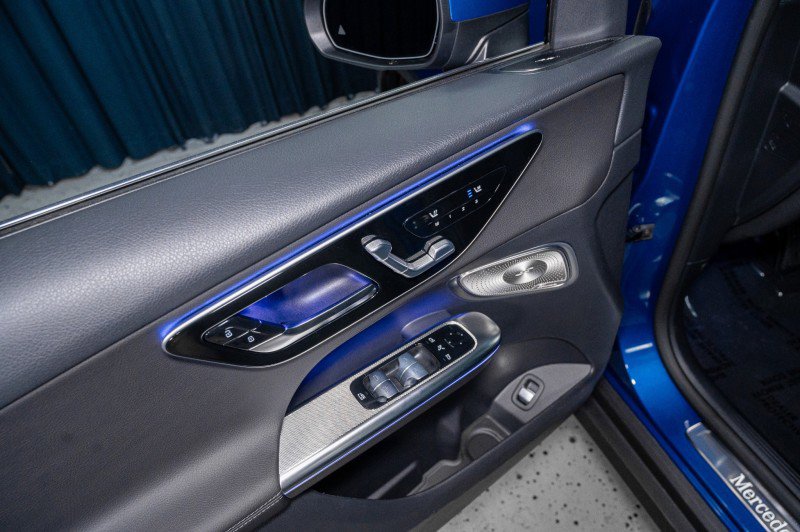 New 2026 Mercedes-Benz GLC 300 image 11