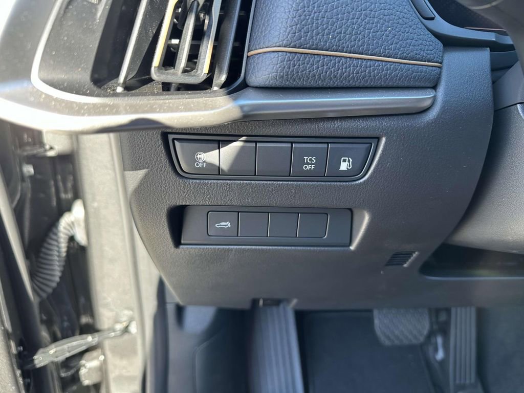 New 2024 MAZDA CX-90 Plug-In Hybrid w/ Preferred image 13