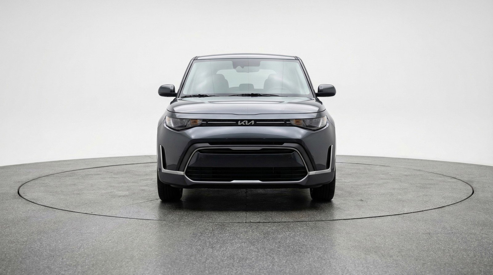 Used 2025 Kia Soul LX w/ LX Technology Package image 2