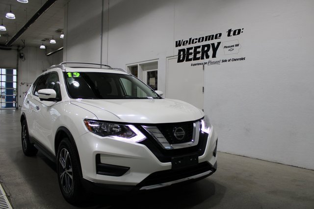 Used 2019 Nissan Rogue SV w/ Sun & Sound Touring Package