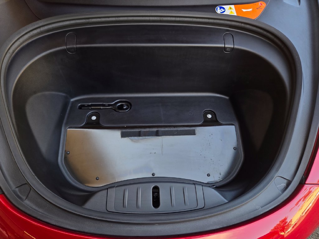 Used 2018 Tesla Model 3 Long Range RWD image 25