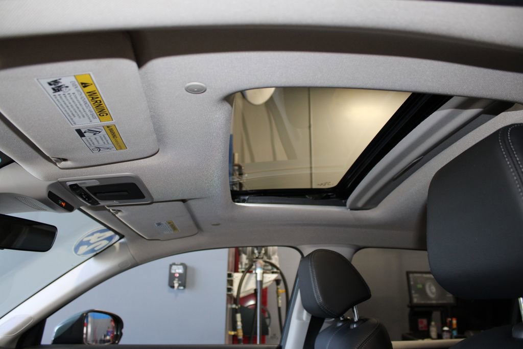 Certified 2024 Honda HR-V EX-L image 39