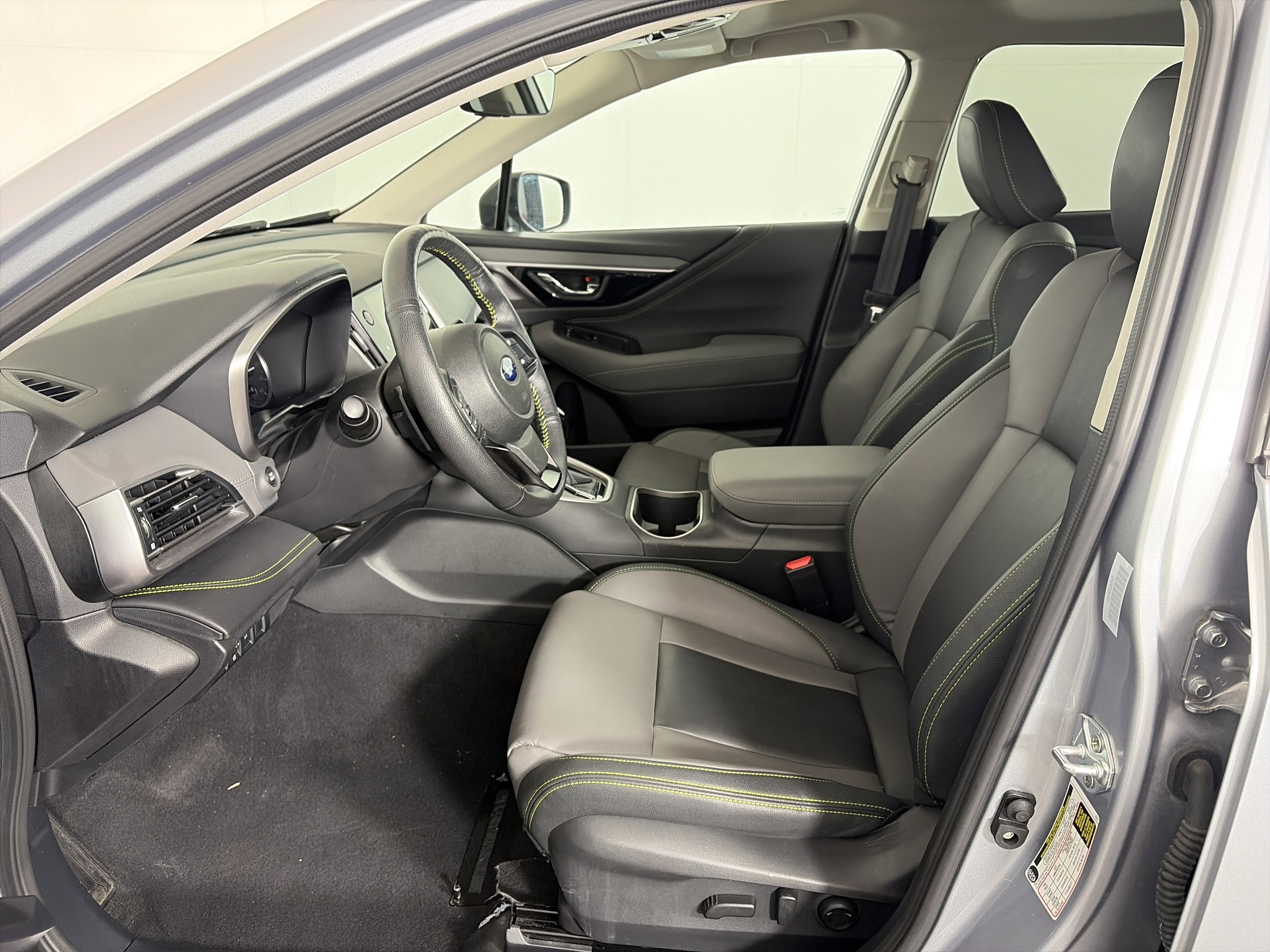 Certified 2025 Subaru Outback Onyx Edition AWD/4WD image 6