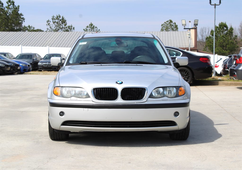 Used 2005 BMW 325i Sedan image 2