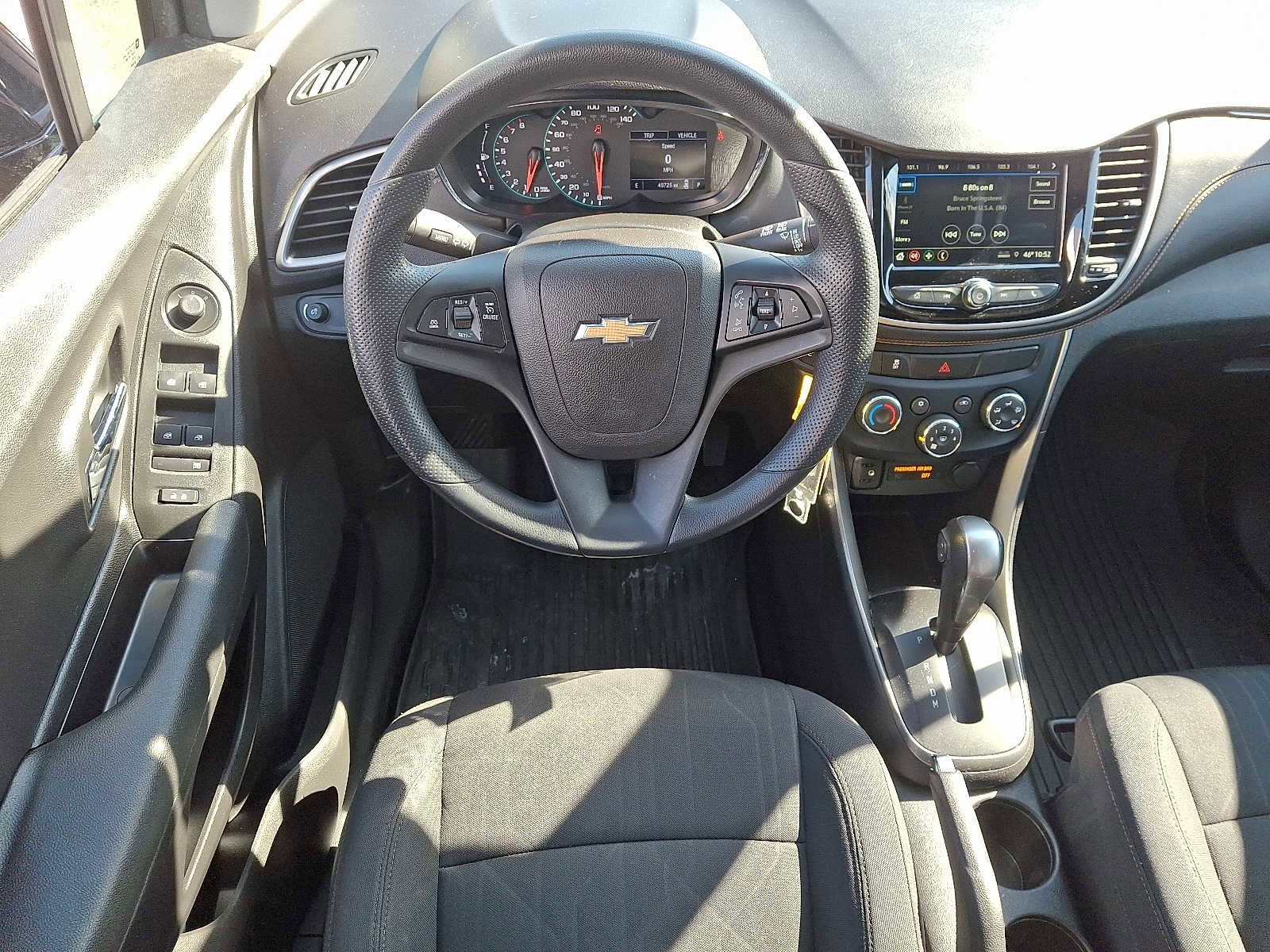 Used 2019 Chevrolet Trax LT image 12