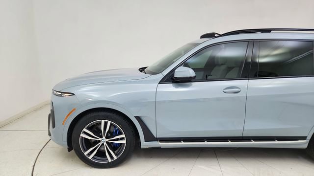 Used 2026 BMW X7 xDrive40i image 4