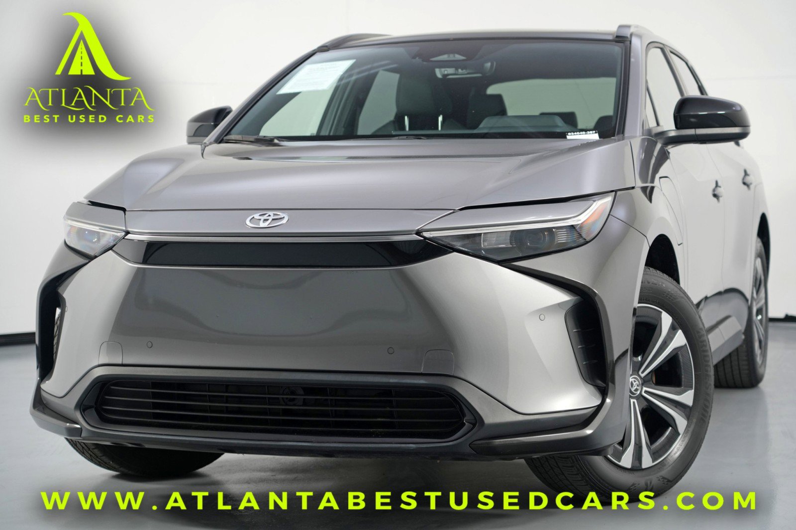 Used 2024 Toyota bZ4X XLE video 1