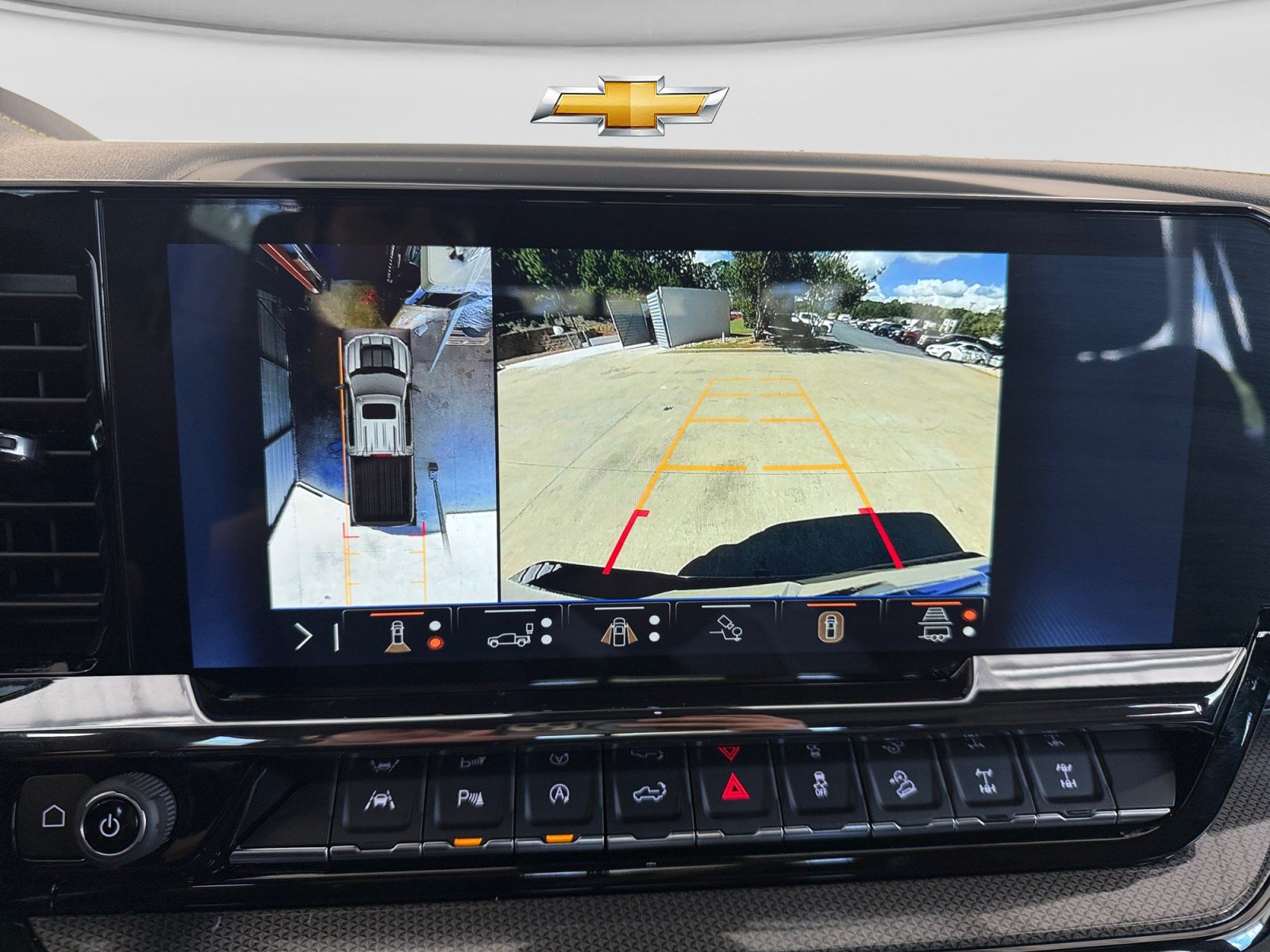 Used 2026 Chevrolet Silverado 1500 ZR2 AWD/4WD image 29