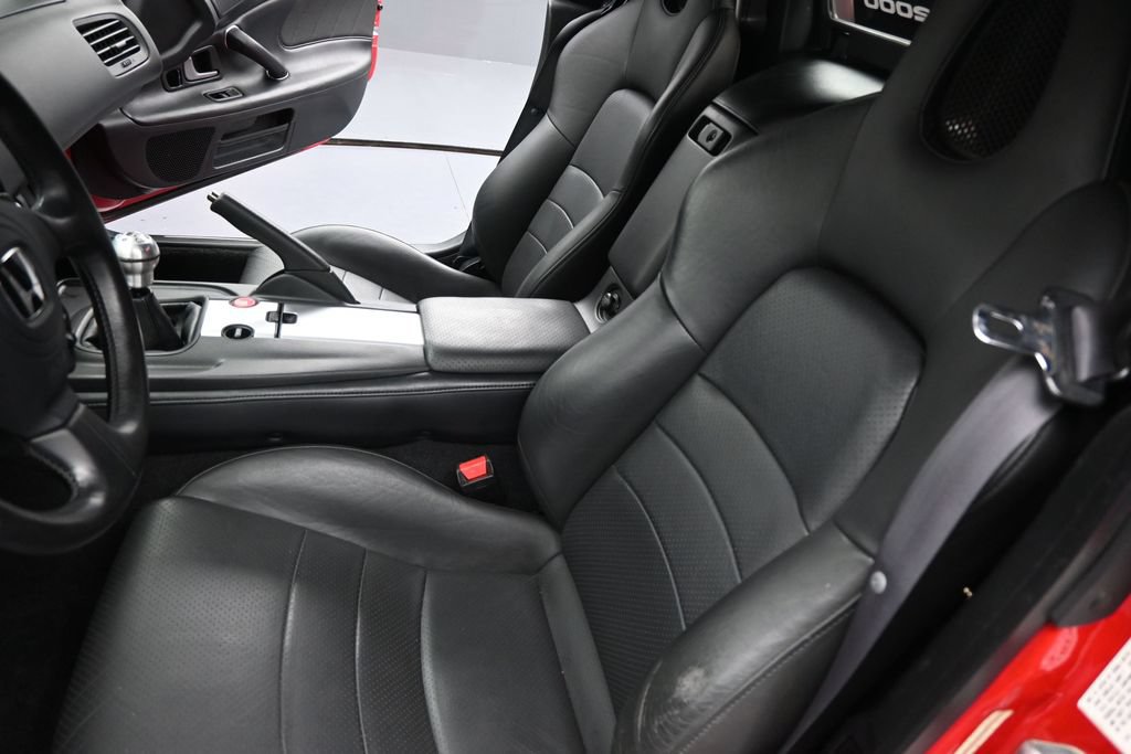 Used 2004 Honda S2000 image 9