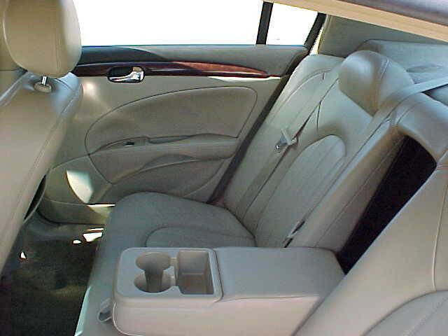 Used 2008 Buick Lucerne CXL image 9