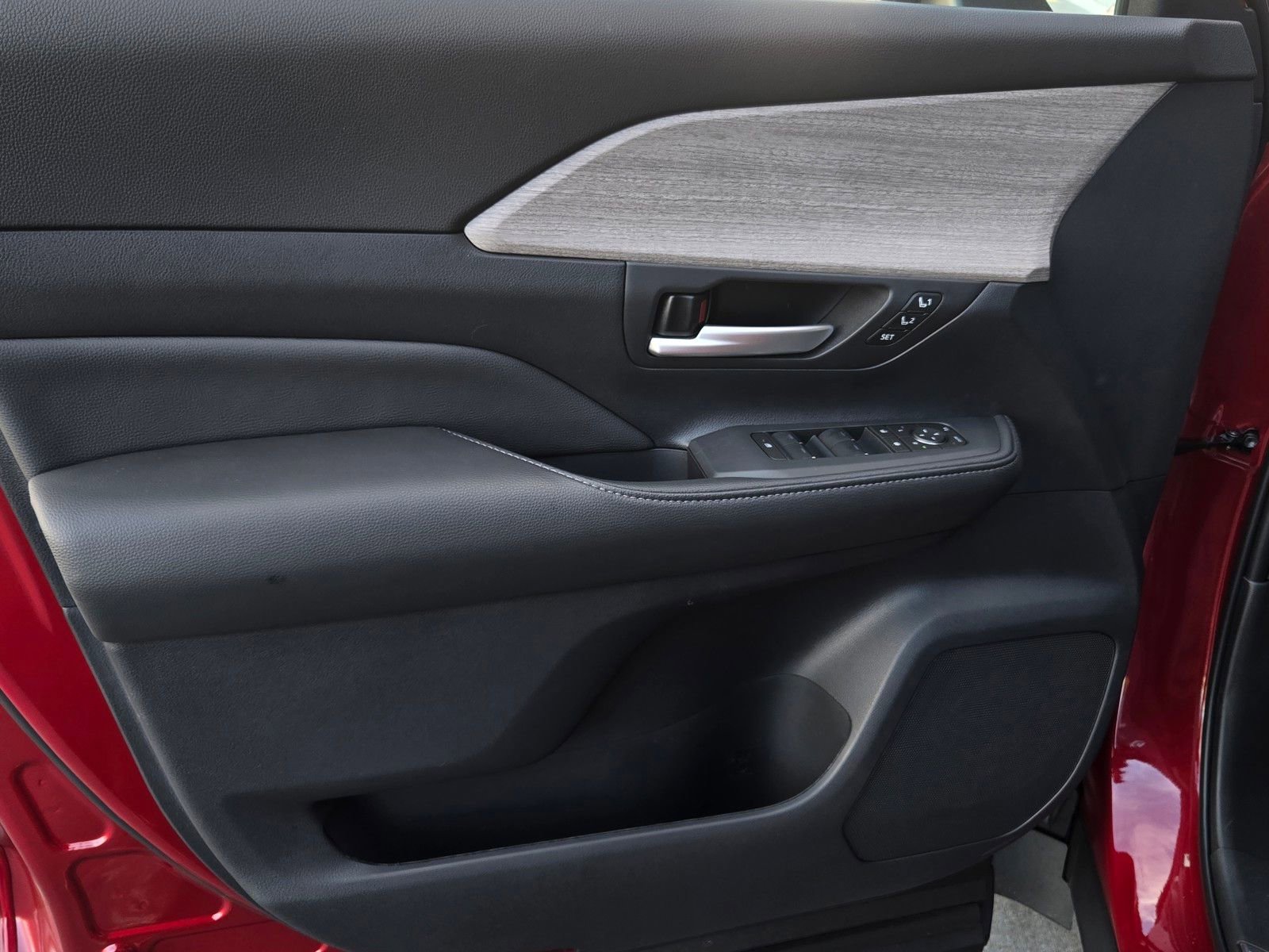 Certified 2026 Toyota Grand Highlander Limited image 9