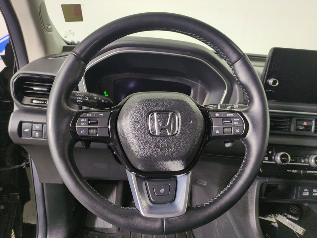 Used 2024 Honda Pilot Elite image 17