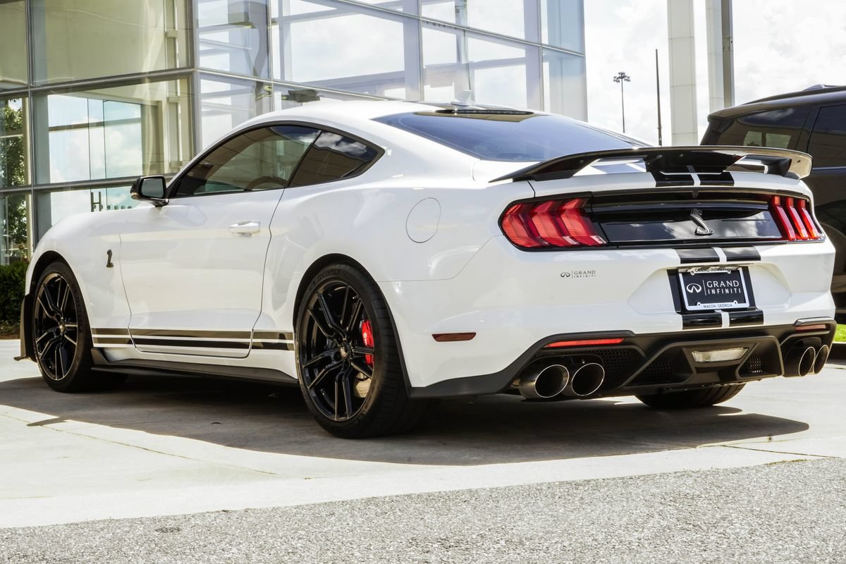 Used 2022 Ford Mustang Shelby GT500 w/ Technology Package RWD image 10