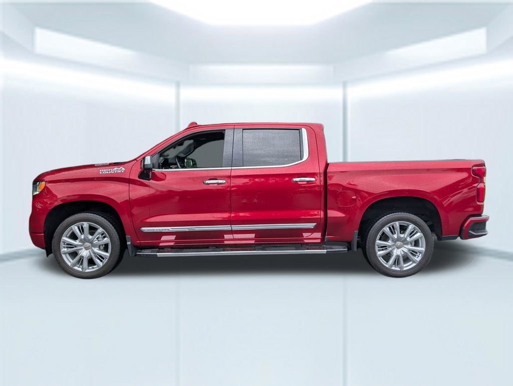 Used 2023 Chevrolet Silverado 1500 High Country w/ High Country Premium Package AWD/4WD image 2