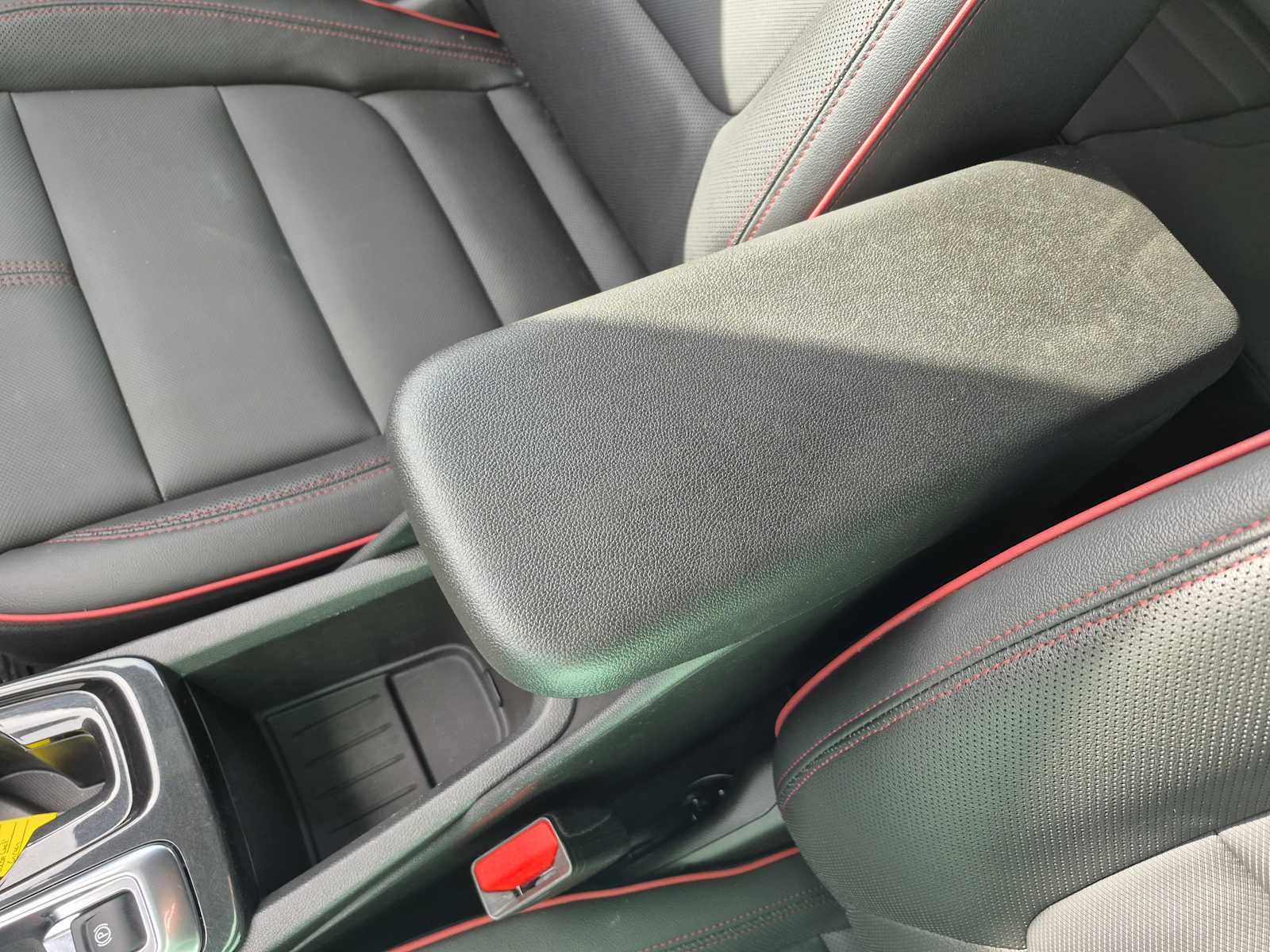 Used 2024 Chevrolet TrailBlazer RS w/ Driver Confidence Package image 22